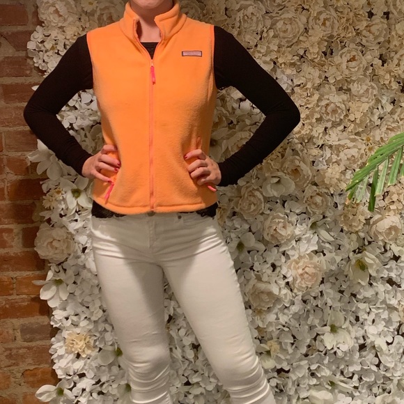 Vineyard Vines Orange Vest - Picture 5 of 5